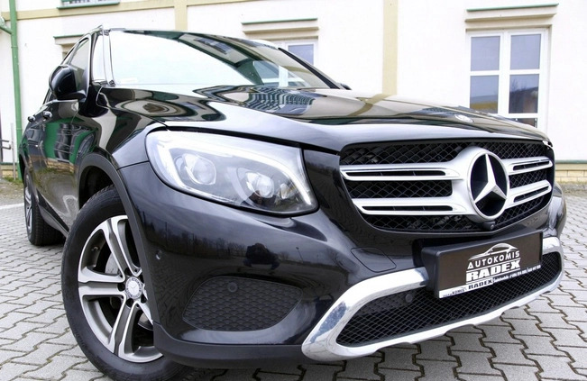 Mercedes-Benz GLC cena 114999 przebieg: 132000, rok produkcji 2016 z Garwolin małe 562